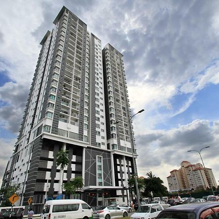 Ferienwohnung Zeta Desky Kuala Lumpur Exterior foto
