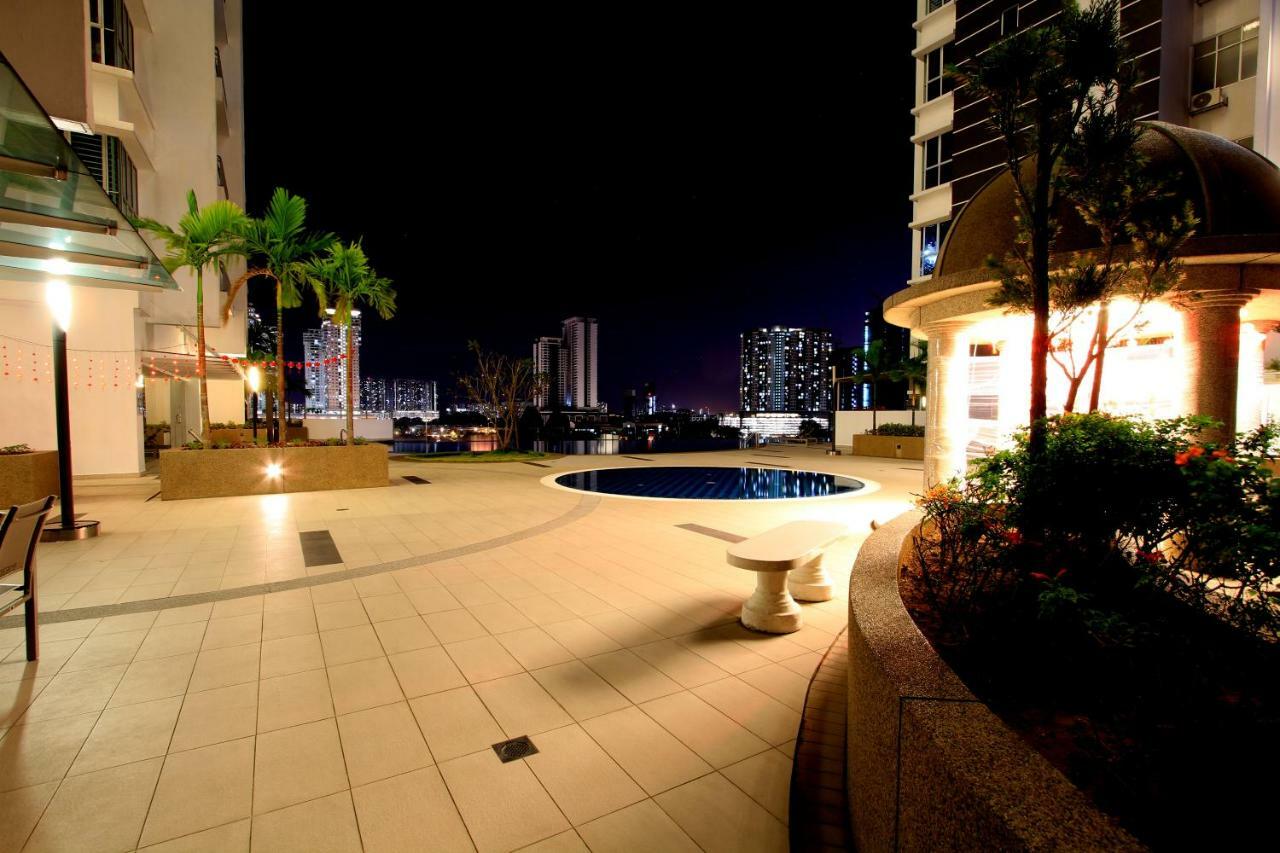 Ferienwohnung Zeta Desky Kuala Lumpur Exterior foto